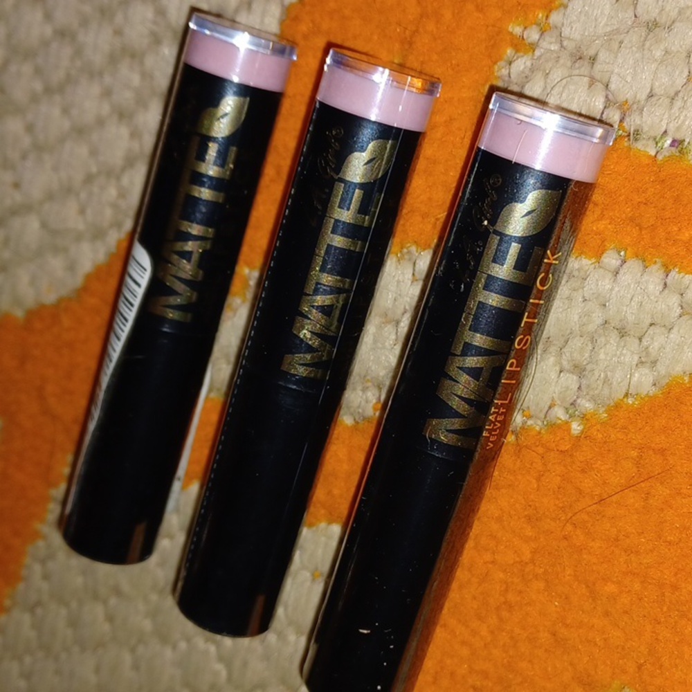 L.A. Girl MATTE  Lip Stick 3ct.